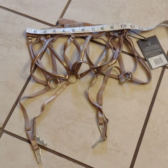 NWT SET Thistle and Spire Bronze Garter Belt w adjustable Garter M - Picture 6 of 10